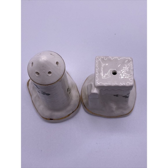 Vintage Carrigaline Pottery Irleand Shamrock Castle Salt & Pepper Shaker Set - Picture 5 of 6
